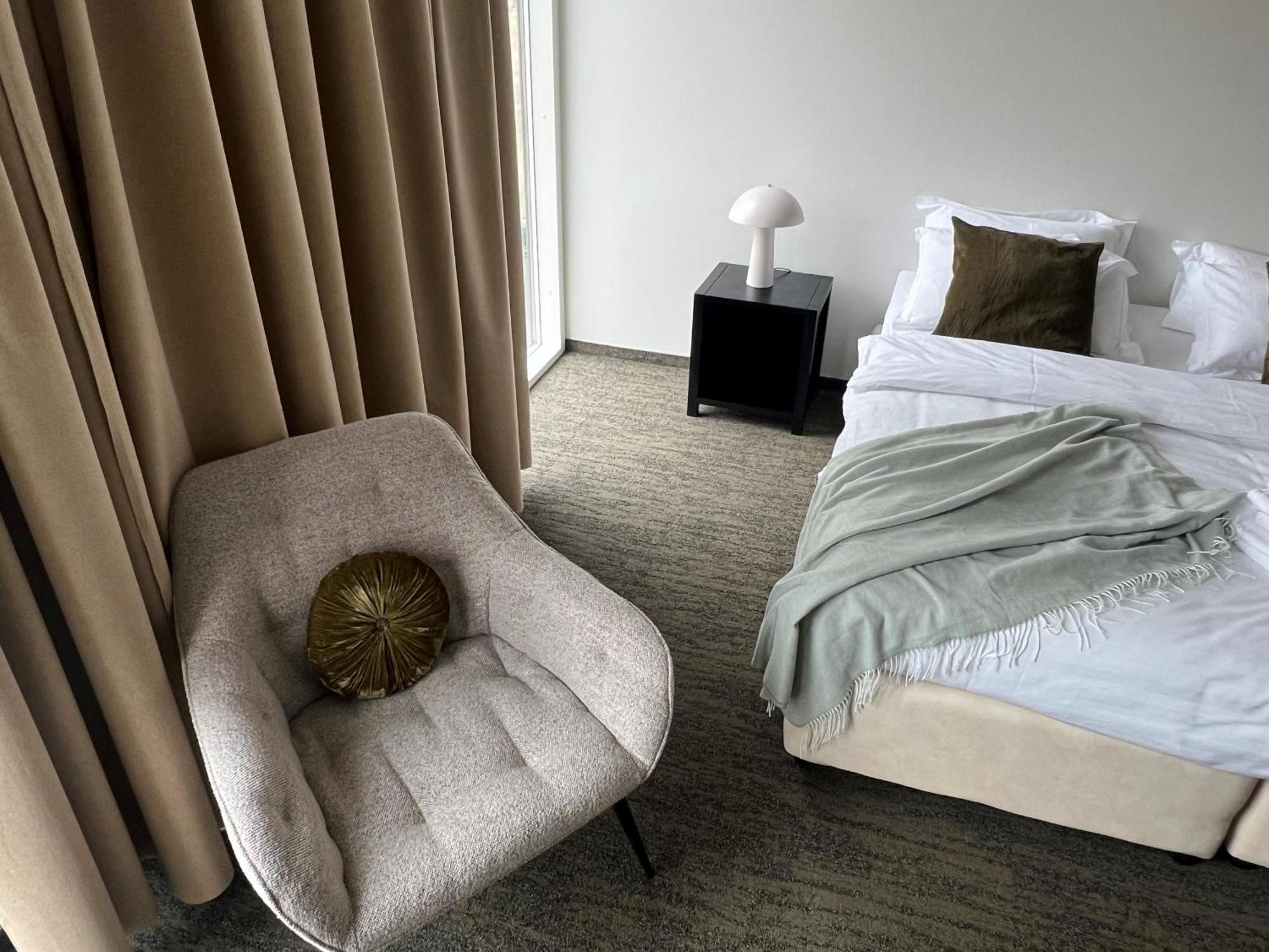 Hotel Bifroest Екстер'єр фото