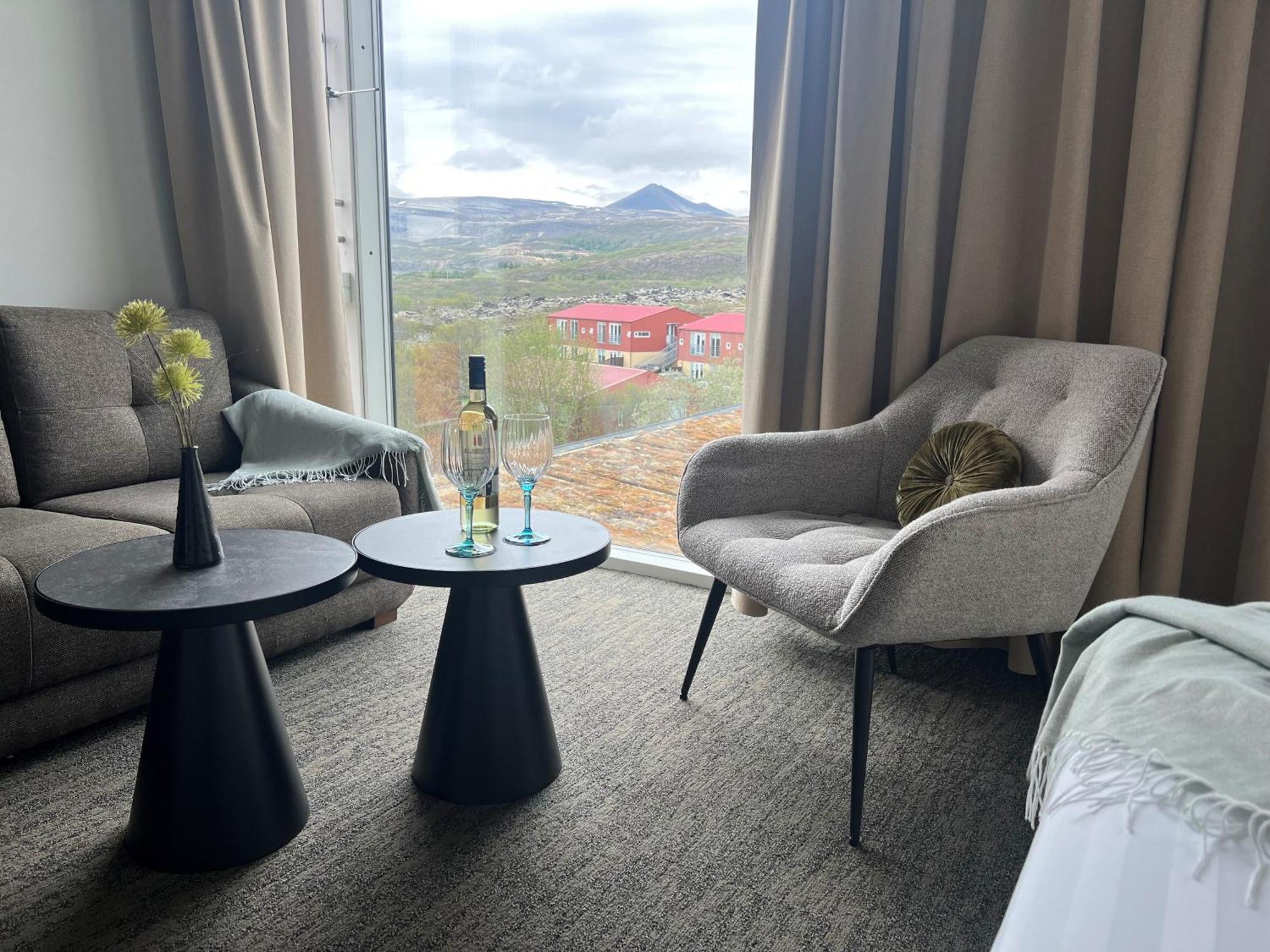 Hotel Bifroest Екстер'єр фото