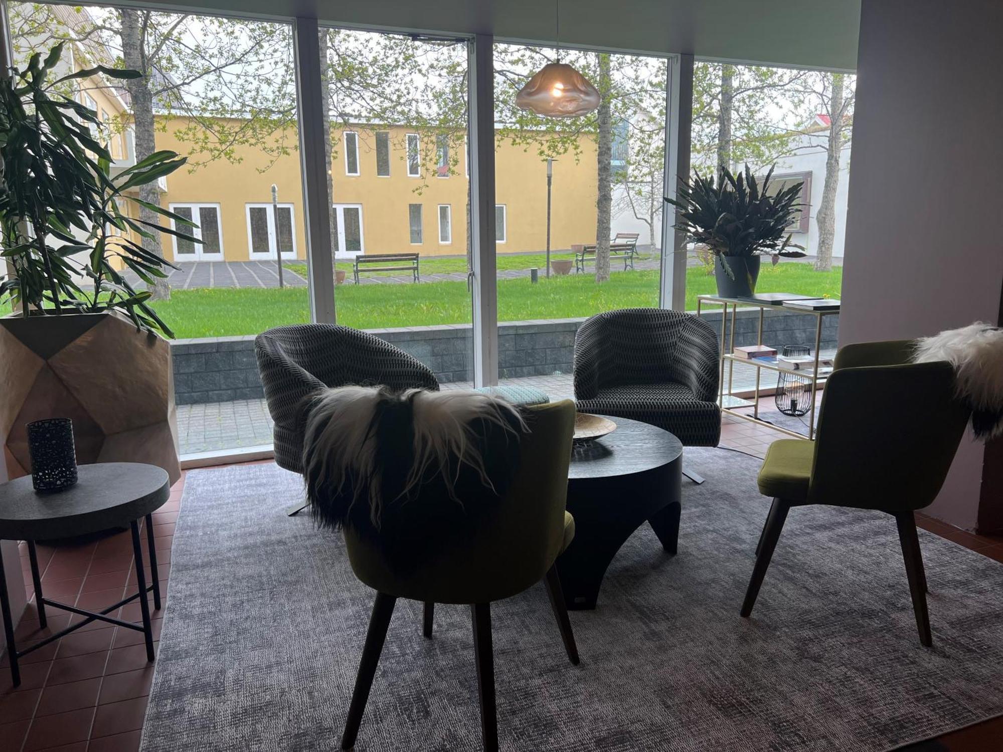 Hotel Bifroest Екстер'єр фото